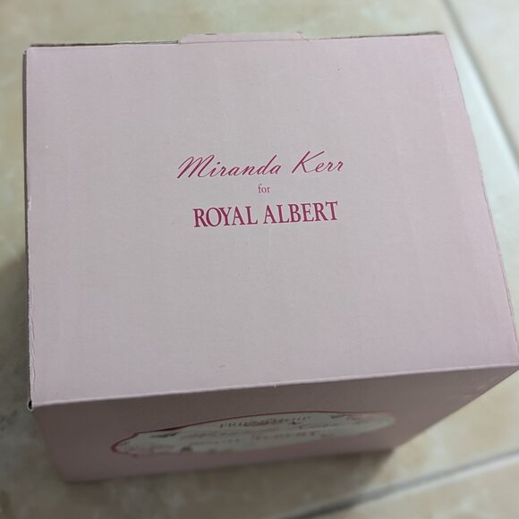 Miranda Kerr for Royal Albert Friendship Vintage Mug - Picture 6 of 7